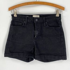 Universal Thread Women’s High Rise Midi Black Shorts size 2 / 20R Black